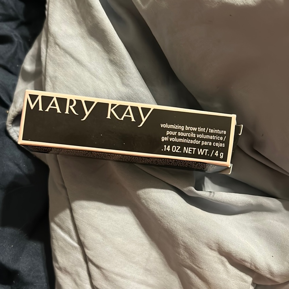 Mary Kay Brunette Volumizing Brow Tint